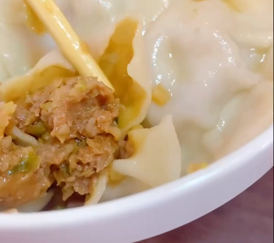 餃子機做出來的餃子 餃子機做出來的餃子