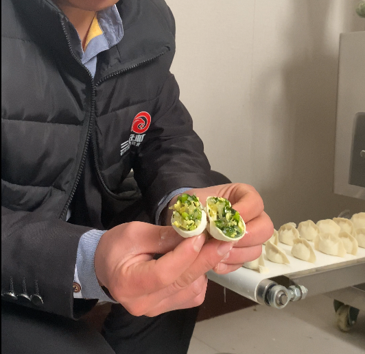 餃子機(jī)怎么包素餡餃子 餃子機(jī)怎么包素餡餃子