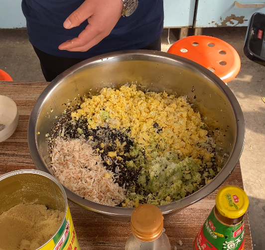 仿手工餃子機(jī)怎么做素餡 仿手工餃子機(jī)怎么做素餡