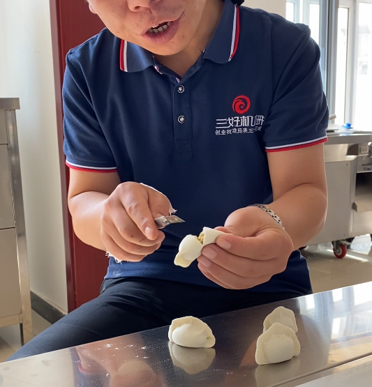 仿手工餃子機怎么使用 仿手工餃子機怎么使用