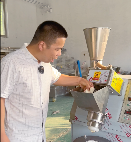 小型包子機(jī)怎么做湯包 小型包子機(jī)怎么做湯包