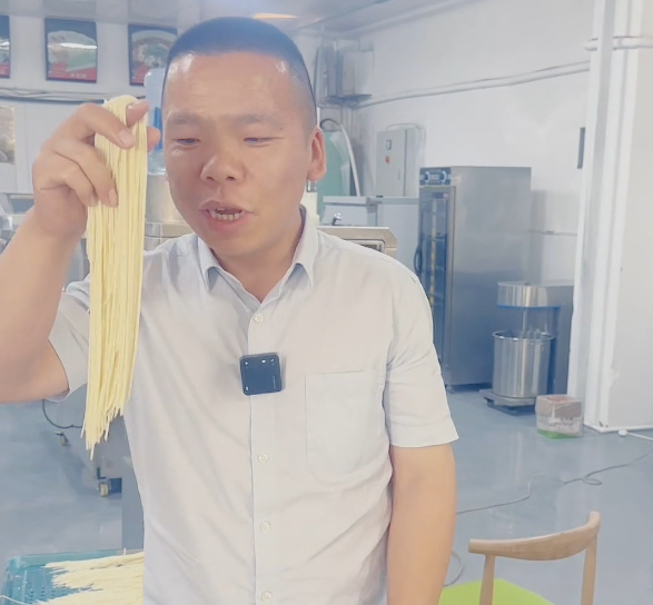 小型智能面條機 小型智能面條機